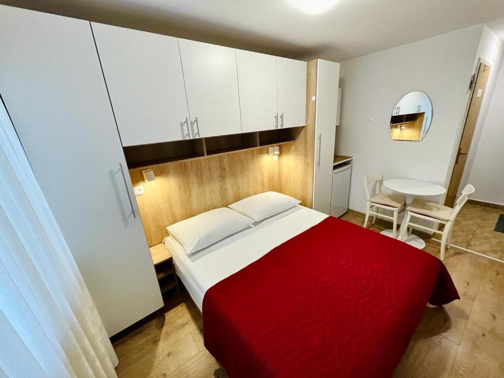 Guest House Korunic Korcula Town Bagian luar foto