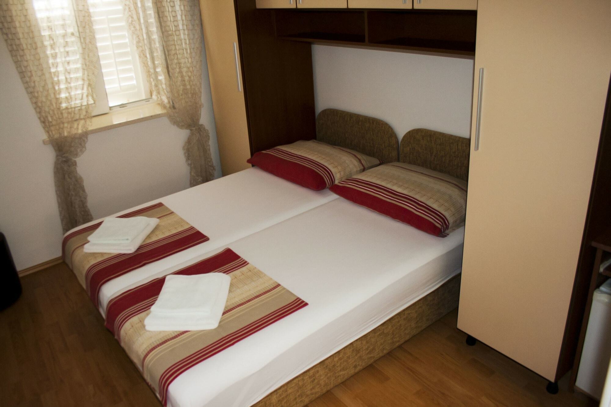 Guest House Korunic Korcula Town Bagian luar foto